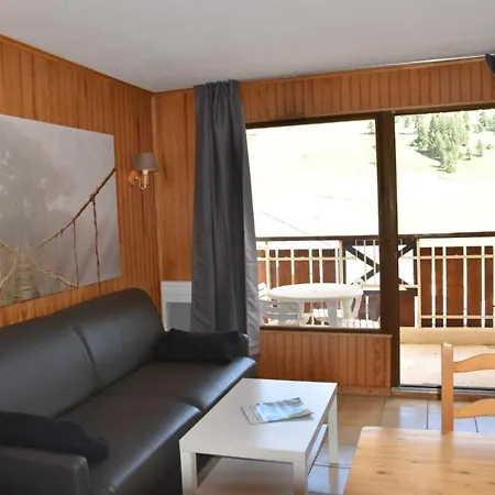 Ensoleille Avec Coin Montagne Et Balcon, Face Aux Pistes De - Fr-1-266-130 Apartment *